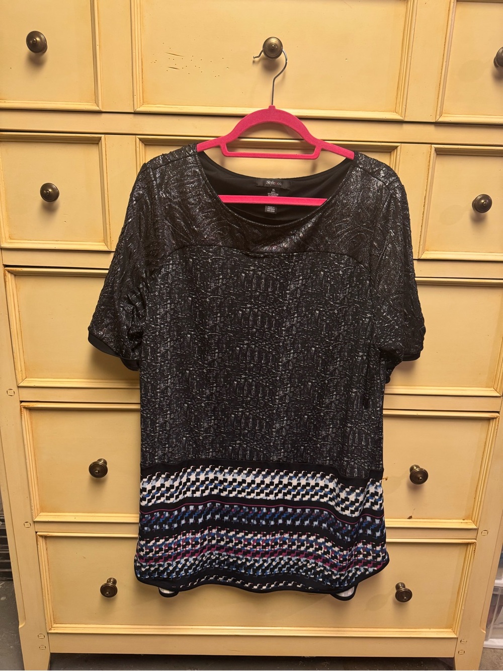Style & Co. Black Short-Sleeve Top with Multicolor Patterned Hem
